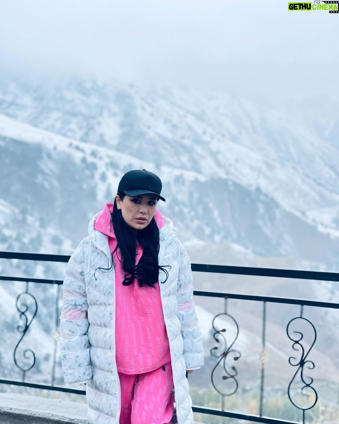 Ziyoda - 42.6K Likes - Qor sizlargaxam yoqadimi?? XA yoki YO’Q??❄️

Foto by @eldor_ehsanovich  va @muhammadaminov_husan 
10 ta foto joyladim azizlarim tomosha qiling. Filtrlanmagan va tozalanmagan tabiy fotolar🙈🤣
Qorni judaxam yaxshiko’raman meni fikirimcha ko’pchilkga qor yoqadi to’g’rimi???
