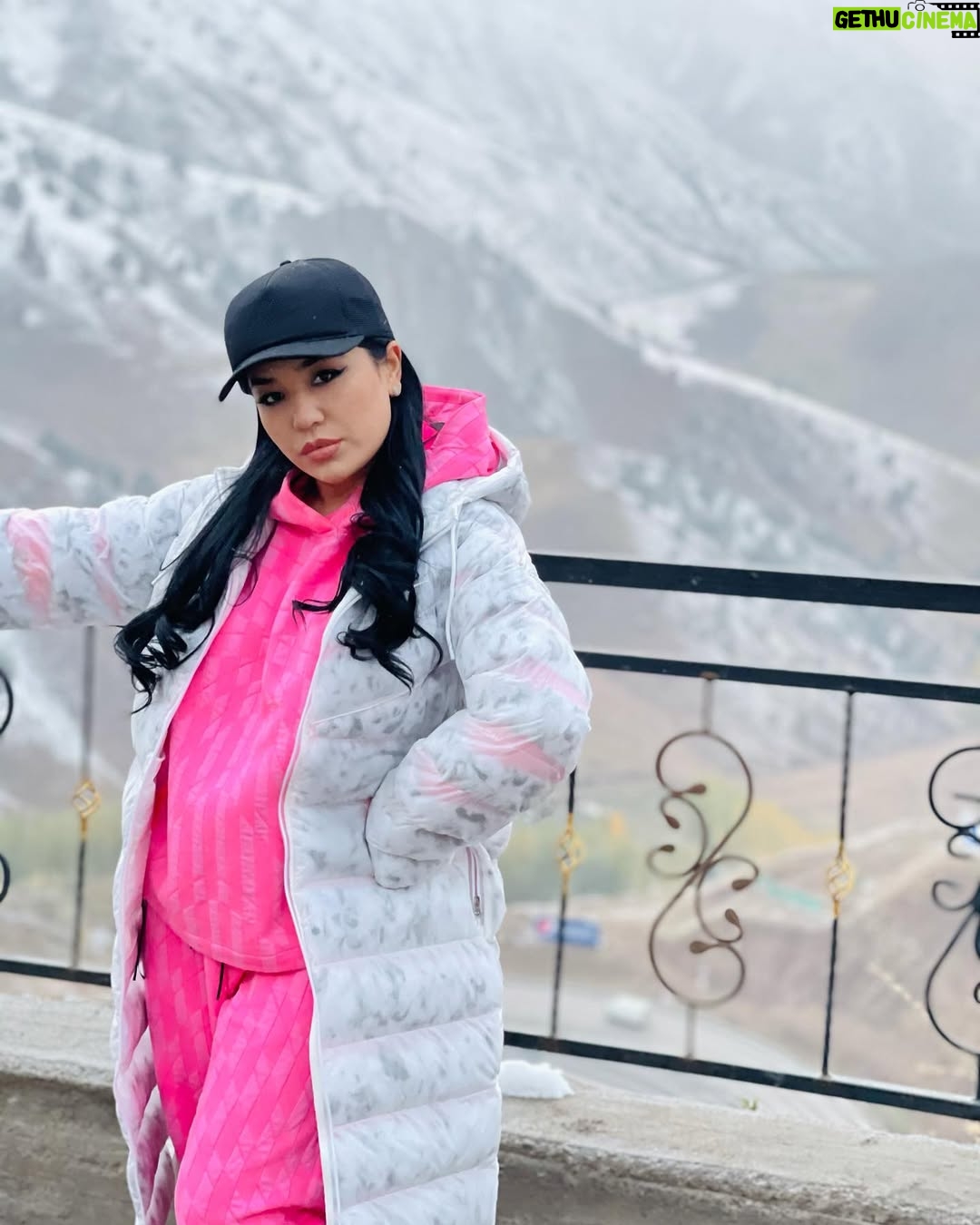Ziyoda - 42.6K Likes - Qor sizlargaxam yoqadimi?? XA yoki YO’Q??❄️

Foto by @eldor_ehsanovich  va @muhammadaminov_husan 
10 ta foto joyladim azizlarim tomosha qiling. Filtrlanmagan va tozalanmagan tabiy fotolar🙈🤣
Qorni judaxam yaxshiko’raman meni fikirimcha ko’pchilkga qor yoqadi to’g’rimi???
