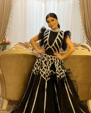 Ziyoda Instagram - 1,2,3, 
Dress by 👗 @guzaljon
Make up🧏🏻‍♀️ @ziyodamusic 🤫