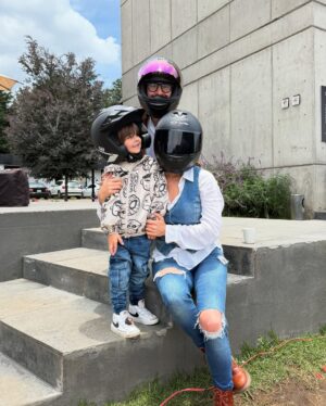 Zoraida Gómez Instagram - Esto si que fue una actividad diferente y especial gracias mi amor!! @el_yoguen
TRACK DAY !
@mexicodriveresort