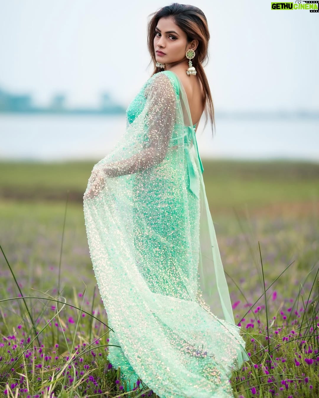 Zoya Jaan - 404.6K Likes - 🦋❤️ #zjn 

📸 @ganesh_sharmaaa 

🎨 @omkarnaik__

:
:
:
:
:
:
:
:
:
:

#zjn #cute #look #thankyou #picoftheday #nature #instagood  #photoshoot #model #instagram #lifestyle #influencer #videocreator #fashion #fashionstyle #mumbai #influencers #fashioninfluencer