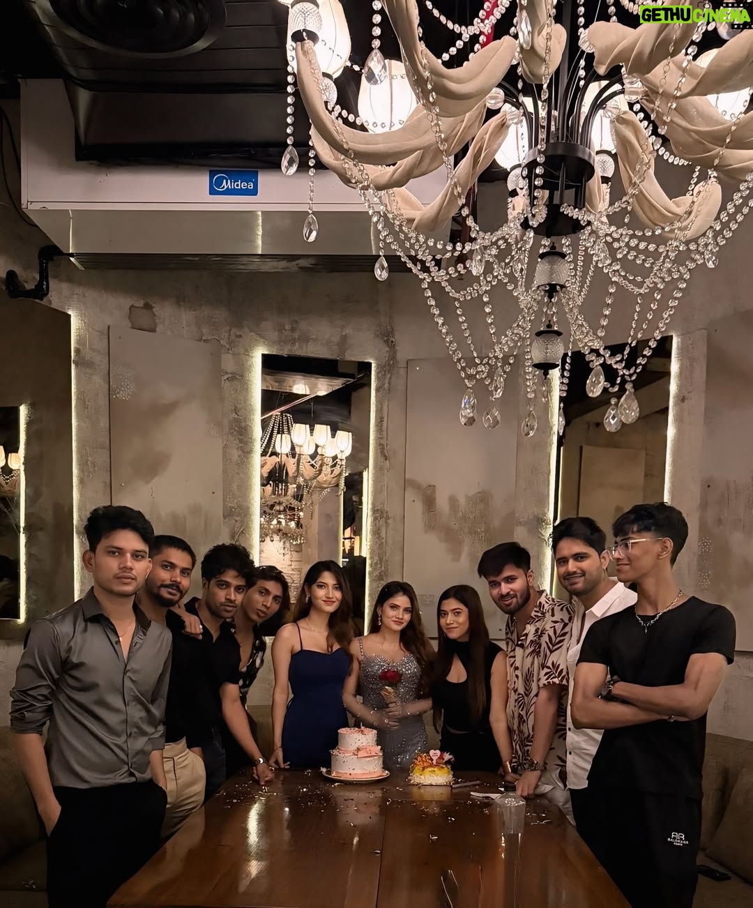 Zoya Jaan - 315.5K Likes - Thank you all for making 
my birthday truly unforgettable ♥️🦋

#zjn #angelrai #instagram