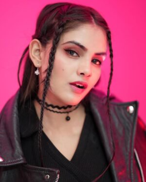 Zoya Jaan Instagram - Pink isn't just a color
it's an attitude 💕🦋
📸 @rj__ankit1
:
:
:
:
:
:
:
:
:
:
:
#zjn #attitude #smile #pink