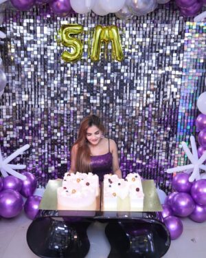 Zoya Jaan Instagram - Success is never
permanent, and failure is
never final 🤞
Finally 5million🥺 family connected with us it’s was unbelievable love and support
Thank you so much each and every one because I am here only because of you 🙏🦋
📸 @rj__ankit1