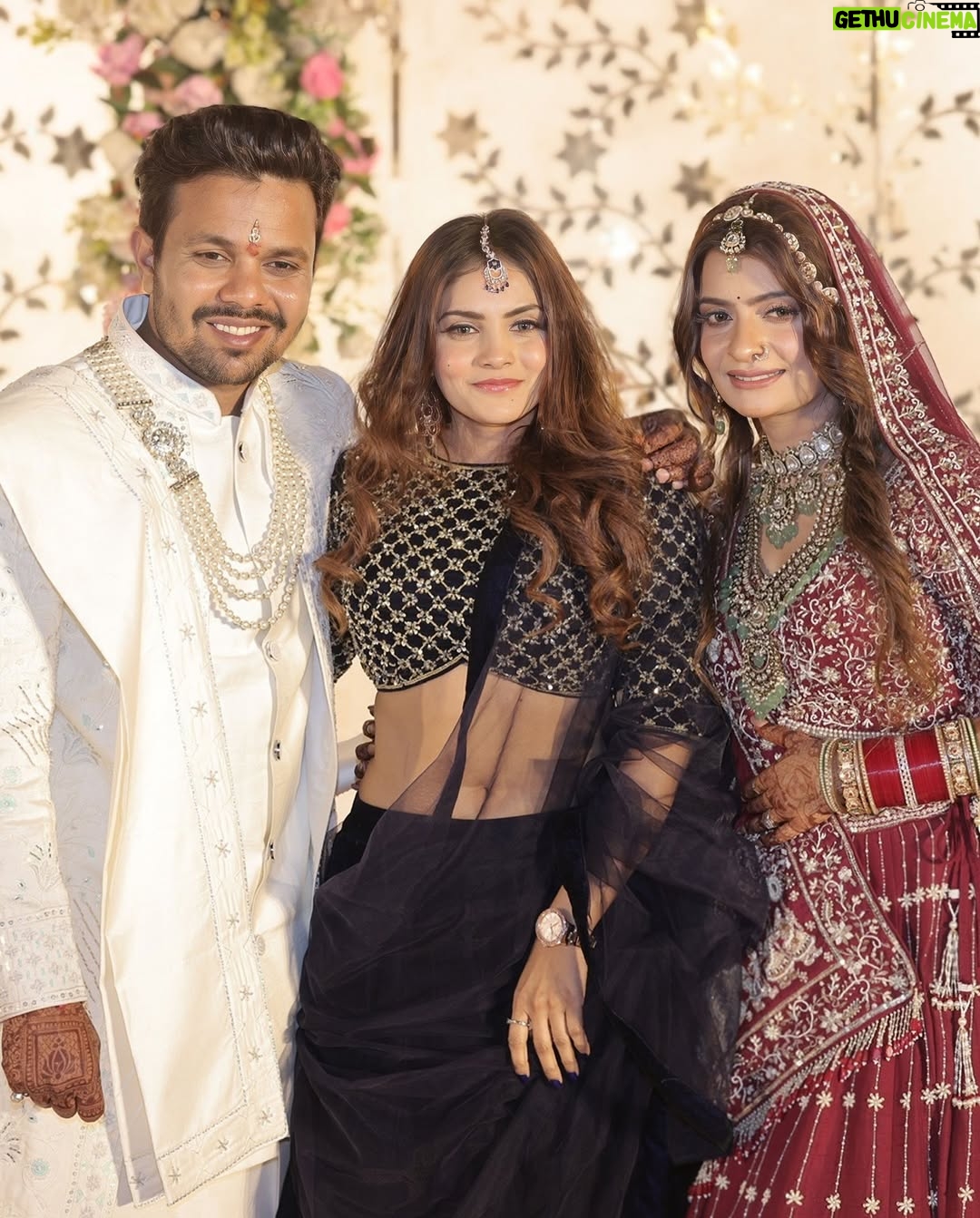 Zoya Jaan - 352.2K Likes - congratulations my sweet Sakhi @alisharajput_22 and @oye_indori bhaiya ji 🥰 

#zjn #alisharajput3 #oyeindori #wedding 
#shadi #marriage #congratulations