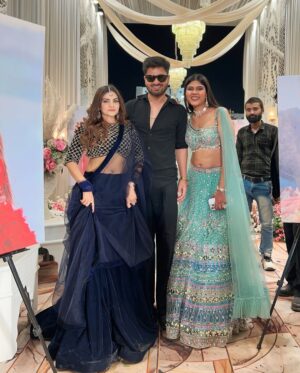 Zoya Jaan Instagram - congratulations my sweet Sakhi @alisharajput_22 and @oye_indori bhaiya ji 🥰
#zjn #alisharajput3 #oyeindori #wedding
#shadi #marriage #congratulations