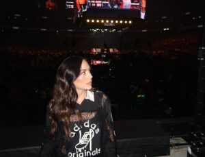 Zuria Vega Instagram - 🥊 🇲🇽 🫀
@netflixlat
