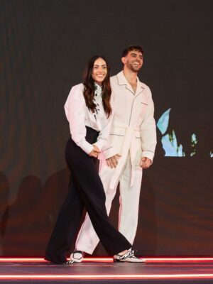 Zuria Vega Instagram - 🍿