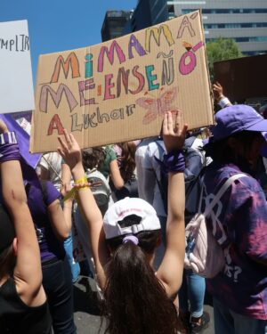 Zuria Vega Instagram - 8M 💜🦋💚
Hoy fue especial xq marchaste conmigo por primera vez, que tu voz siempre se escuche fuerte por ti y por las demás.
Te ama, tu mamá.