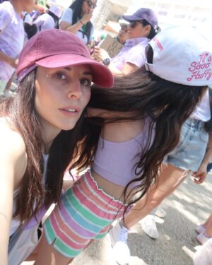 Zuria Vega Instagram - 8M 💜🦋💚
Hoy fue especial xq marchaste conmigo por primera vez, que tu voz siempre se escuche fuerte por ti y por las demás.
Te ama, tu mamá.