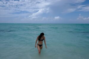 Zuria Vega Instagram - 🌊 🐚🫀