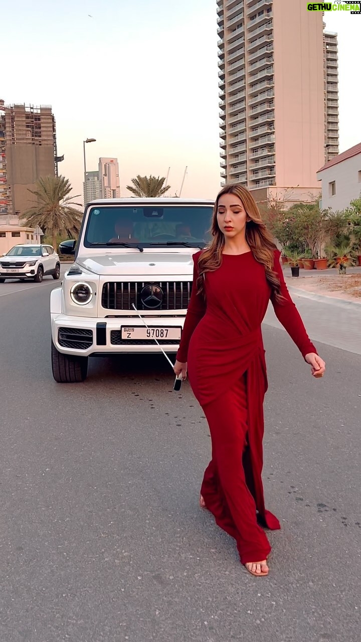 afsha khan - 175.5K Likes - Comment the car name if u know ....? 😍🔥♥️

:

 Rent a car from :  @dubaidiamonddrives 👌

#explore #trending #dubai🇦🇪 #life #style #afshakhan