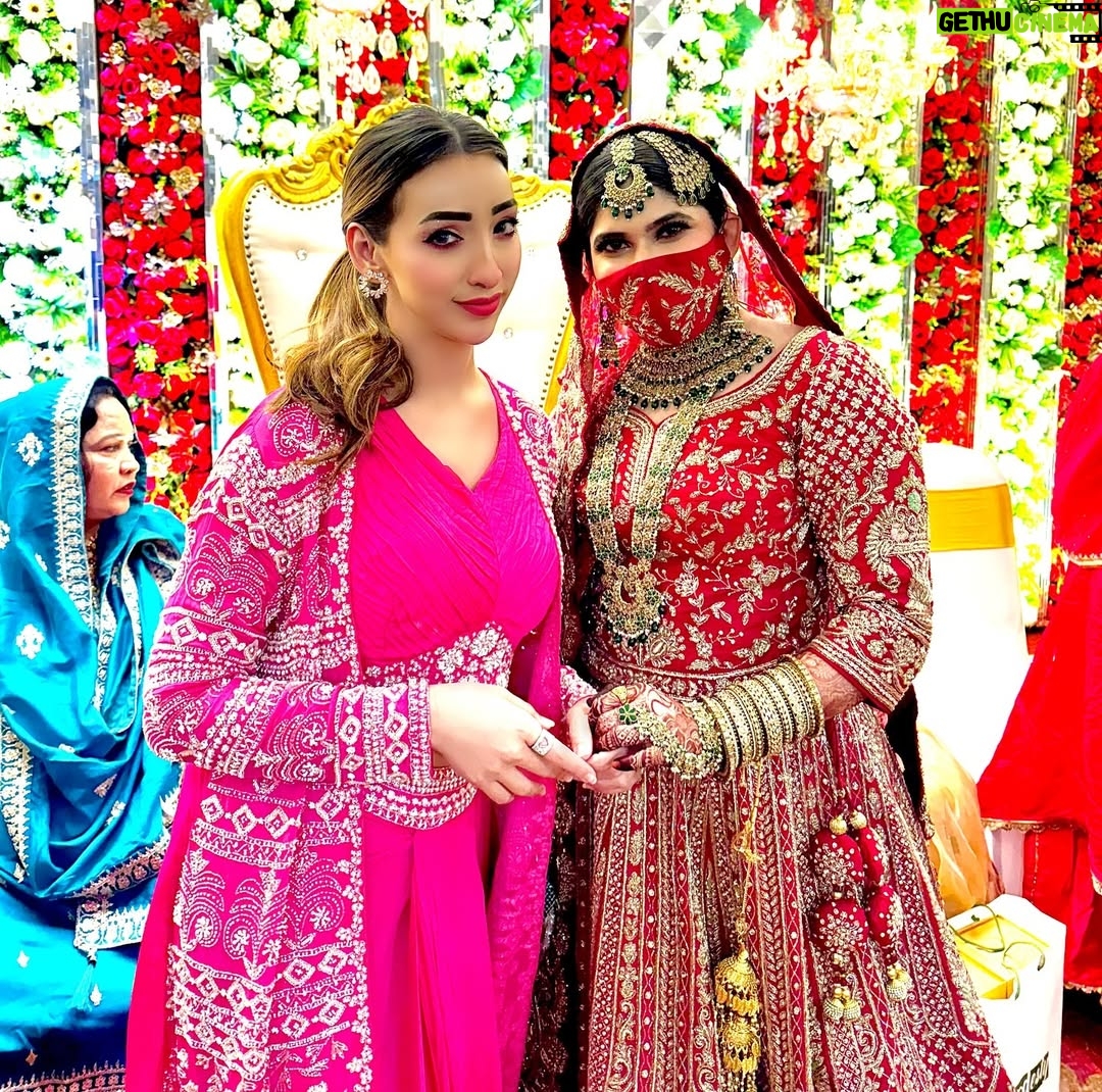 afsha khan - 183.9K Likes - "Shaadi Mubarak" @adnaan_07dz & Ayesha ♥️.... Finally Pictures With The Groom & The Bride 😇 🎉 💯

:

#wedding #happiness #trending #explore #afshakhan
