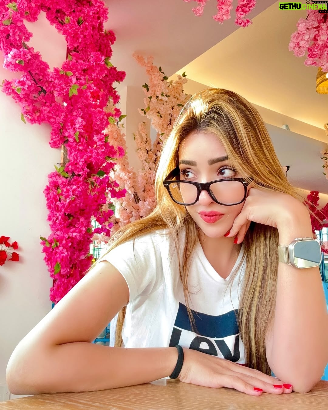 afsha khan - 56.9K Likes - Glow Girl 💐

:

#afshakhan