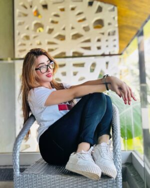 afsha khan Instagram - Glow Girl 💐
:
#afshakhan