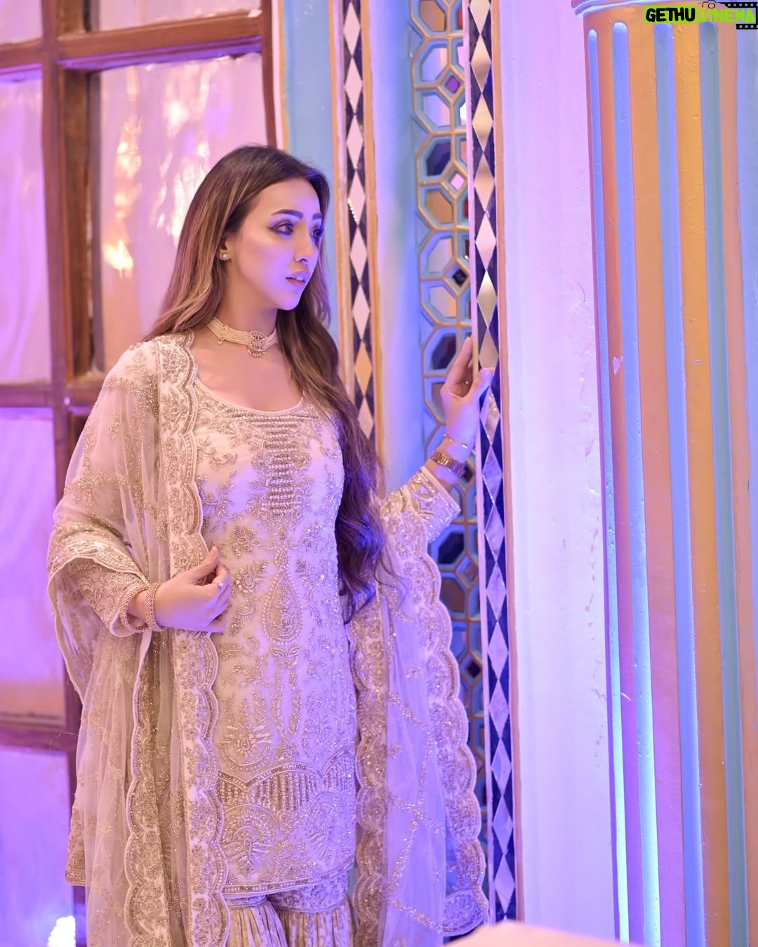 afsha khan - 129.3K Likes - ✨ Sangeet Vibes Only ✨ 💃🏼 🕺 

:

Beautiful outfit : @asbaabofficial 💯

Photography : @s_altamas_photography 

#adnaankishaadi #aboutyesterday #sangeetnight #wedding #vibes #happy #love #afshakhan