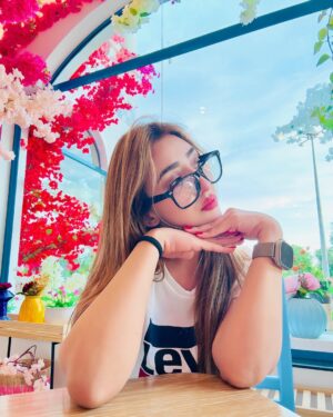 afsha khan Instagram - Glow Girl 💐
:
#afshakhan