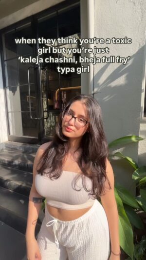 anshikaa Instagram - i have no idea what those words mean but had to hop on the trend👯♀️
.
.
.
.
.
#reelsinstagram #reels #relatable #explore #fyp #trending #explorepage #girls #foryou #funny