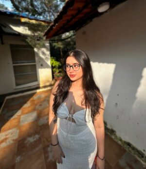 anshikaa Instagram - ✨the song✨
