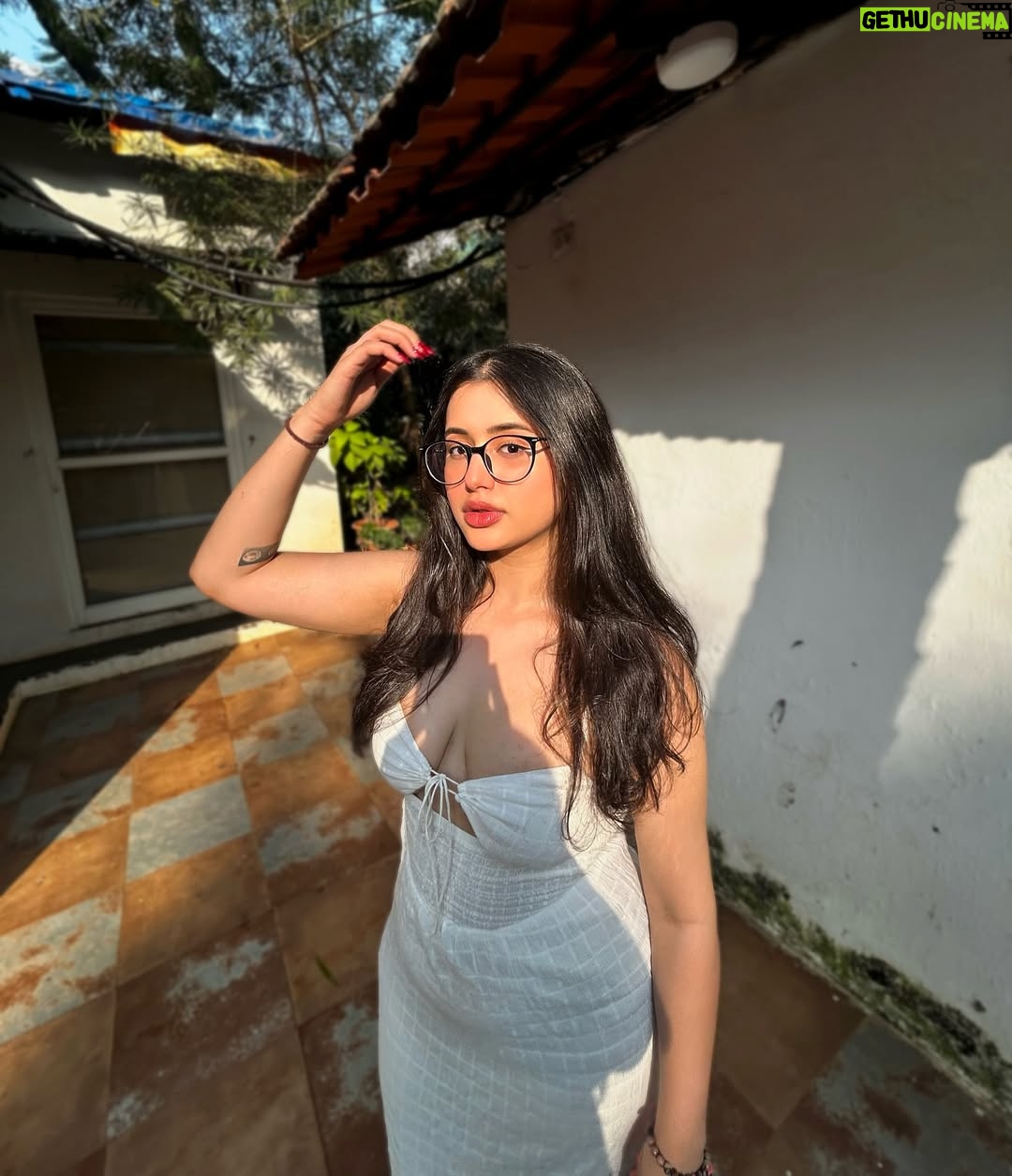 anshikaa - 7.3K Likes - ✨the song✨