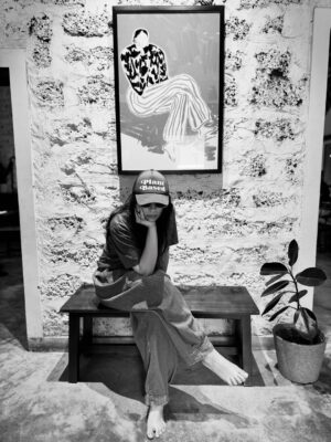 ayesha kapoor Adlakha Instagram - May Ninth 1 month with @khruangbin š«
The body remembers what the mind forgets. This last month was intense.
I was sick, I was home, I was alone, I was not, I was working, I was trying to deeply relax, I was scared, I was hormonal, I was vulnerable, I was logical, I was delirious, I was up, I was down, I was weak, I was frustrated, I tried to help, I held space, I was angry, I was grateful, I was hopeful, I was alive.
like I said- itās been intense.
A big wave has crashed and while my head is still under water, I can see myself coming up to a different reality. All the things, people, contexts, habits, patterns, pulls that got me here wonāt be around when Iām done with this. The szn is changing and sometimes the adjustment is uncomfortable, thatās all :)
Everyone whoās been such a tremendous support during this time- THANK YOU. You know who you are, ilysm šš»ā¤ļøāØ