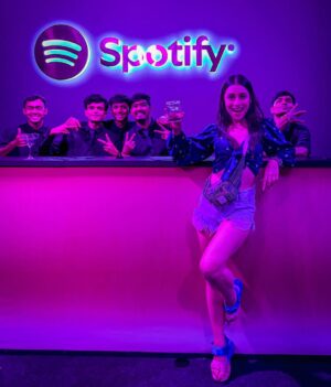 ayesha kapoor Adlakha Instagram - Proud of #PPopCulture like I had something to do with it other than being Punjabi š
What an incredible night, what a fantastic album. The @karanaujla hype is real. Hear the album, then tell me š§Ø
@spotifyindia thanks for bringing these experiences to my life! Love you long time š
#KaranAujla #Punjabi #PPop #PunjabiCulture #SpotifyIndia #Spotify #India