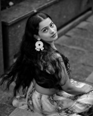 deepaliish Instagram - 'broke again'?? Really 🖤
#posts
#newpost #creator #fypppppppppppppppppppppppppppppppppppppppppppppppppppppppppppppppppppppp #viral #model #fashion #shoots #newposts
#foryou #instagramposts