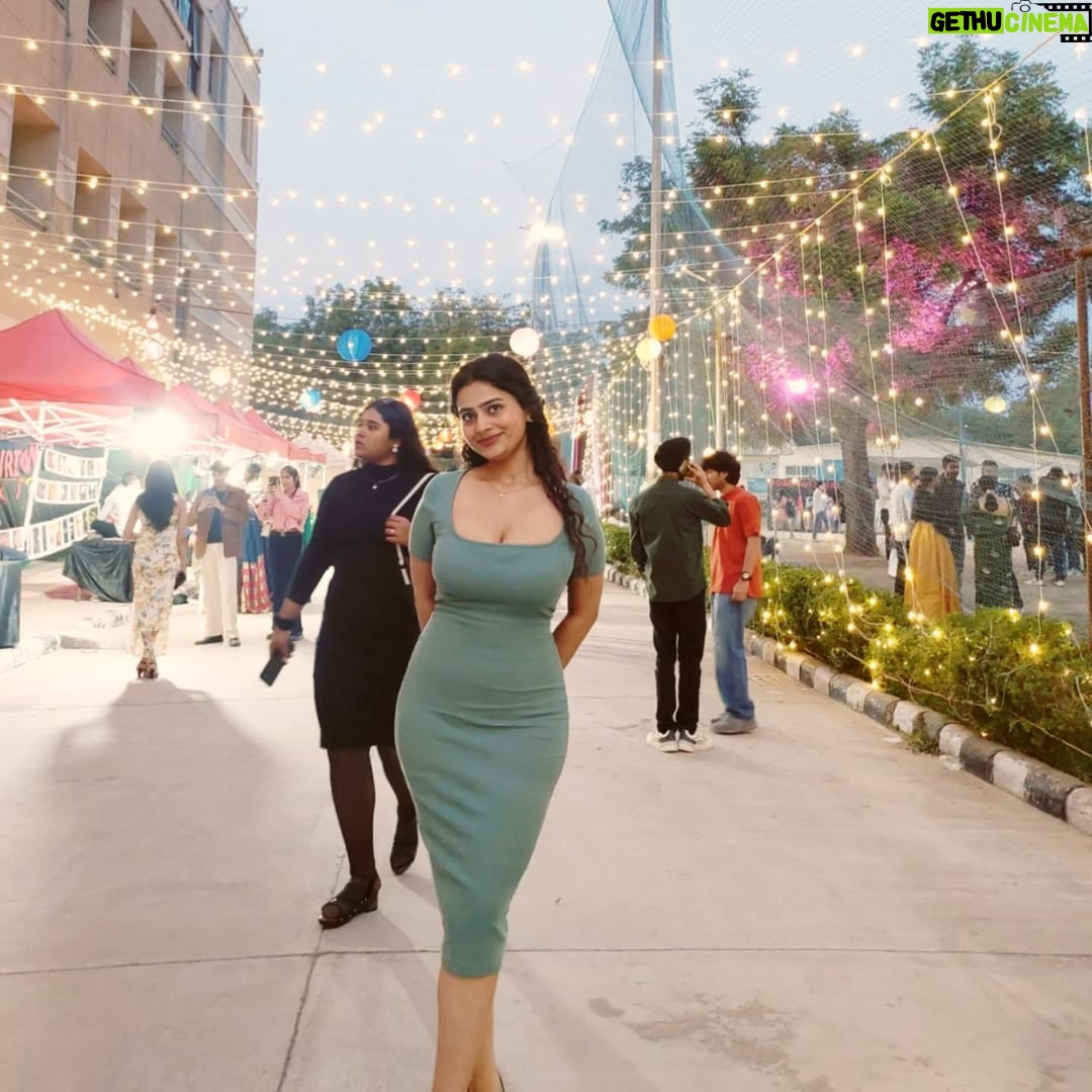 deepaliish - 5.5K Likes - Too lazy to post pictures 😴

#instagood
#newpost
#instagram #newpost #fest #delhiuniversity #fashion #foryou #model #viral #share #collage