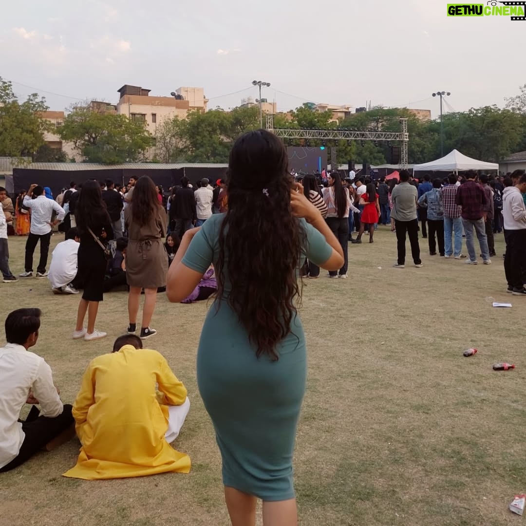 deepaliish - 5.5K Likes - Too lazy to post pictures 😴

#instagood
#newpost
#instagram #newpost #fest #delhiuniversity #fashion #foryou #model #viral #share #collage