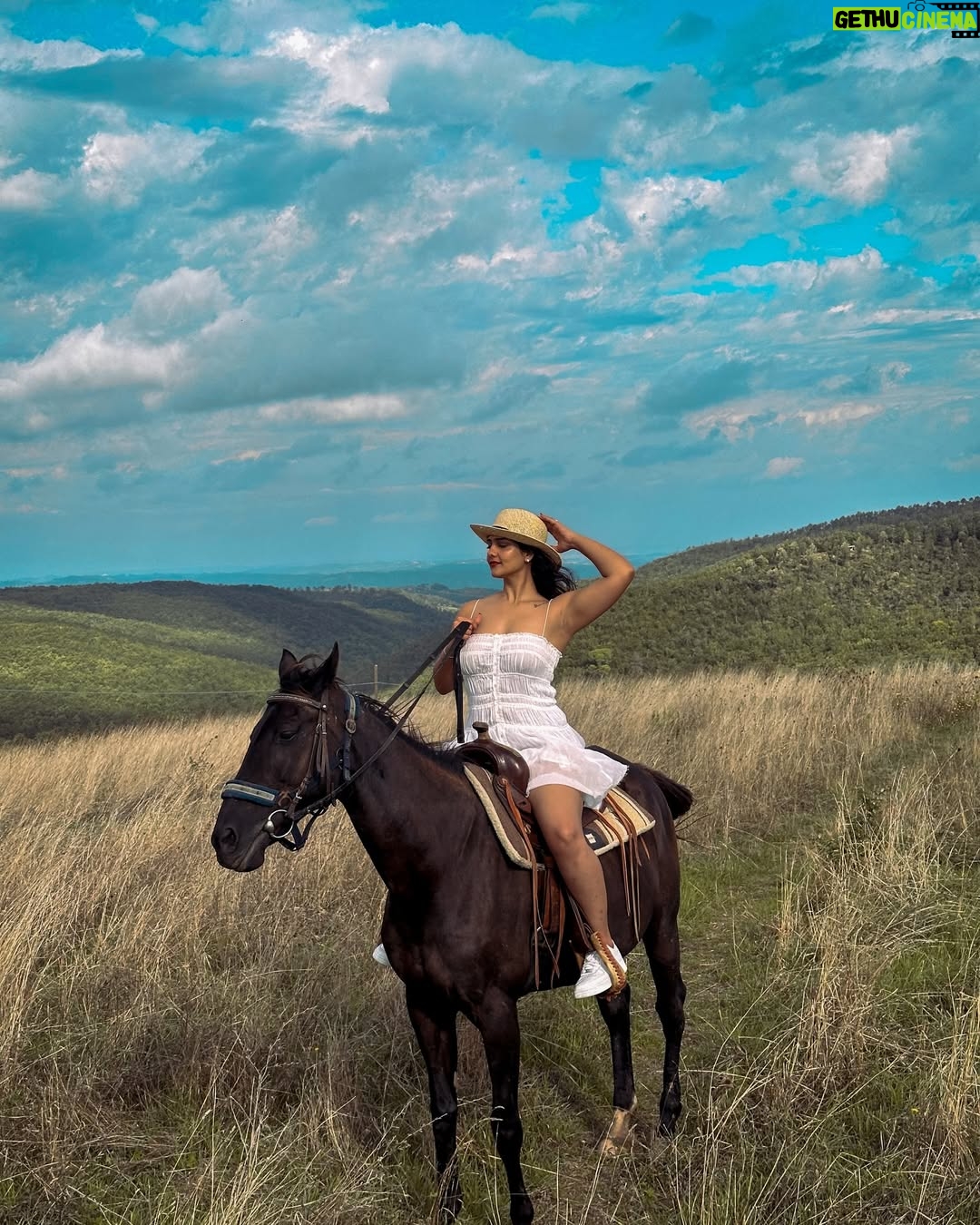 diksha sharma - 7.8K Likes - 📍Tuscany, Italy
The day life looked like a painting..
Rolling hills met endless skies..
The sun shone and how..

Living my Tuscan dream one gallop at a time :)
This is from my stay in Tuscany where about 18 horses are lovingly being bred and we got a chance to spend a day with them, ride the tuscan hills and see the beauty of it all!

I am wearing @thrift.save.rave dress!

#banjara #banjaratravels #banjarainitaly
.
.
.
[Tuscany, Italy, Tuscan Countryside, Agriturismo, Tuscany Itinerary, explore tuscany, visit italy, explore italy, riding in tuscany, horseback riding, travel goals, road trip, travel inspiration]