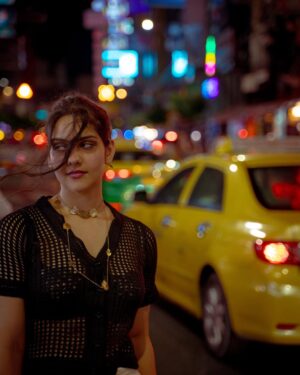 diksha sharma Instagram - 📍Chinatown, Bangkok
Lost opportunities, lost possibilities, feelings we can never get back. That's part of what it means to be alive. But inside our heads - at least that's where I imagine it - there's a little room where we store those memories. A room like the stacks in this library. And to understand the workings of our own heart we have to keep on making new reference cards. We have to dust things off every once in awhile, let in fresh air, change the water in the flower vases. In other words, you'll live forever in your own private library.
- My very favorite Murakami
📸 @chefyash
.
.
.
.
.
#bangkok #chinatown #banjara #banjaratravels #murakami #portrait #portraitmood #portraits #pursuitofportraits #portrait_vision