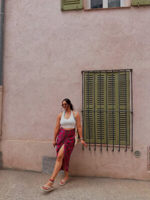 diksha sharma Instagram - Vacation wardrobe 101 -
Choose pieces that are timeless, not defined by trends that come and go, can be re-styled in multiple ways and most importantly, are comfortable!

Pack colors! Aren’t you already done with the whites and beiges of the world?!

Which of these looks is your favorite? Let me know in comments :)
.
.
.
.
[vacation wardrobe, what to pack for a vacation, holiday styling, vacation style, europe, european summer, france, italy, tuscany, south of france, what to wear on your europe trip]
#banjara #banjarastyles #banjaraineurope