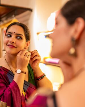 diksha sharma Instagram - Saree is प्यार

#banjara #banjarastyles

[saree, saree not sorry, saree styling, indian handloom, cotton saree, mul saree, linen]