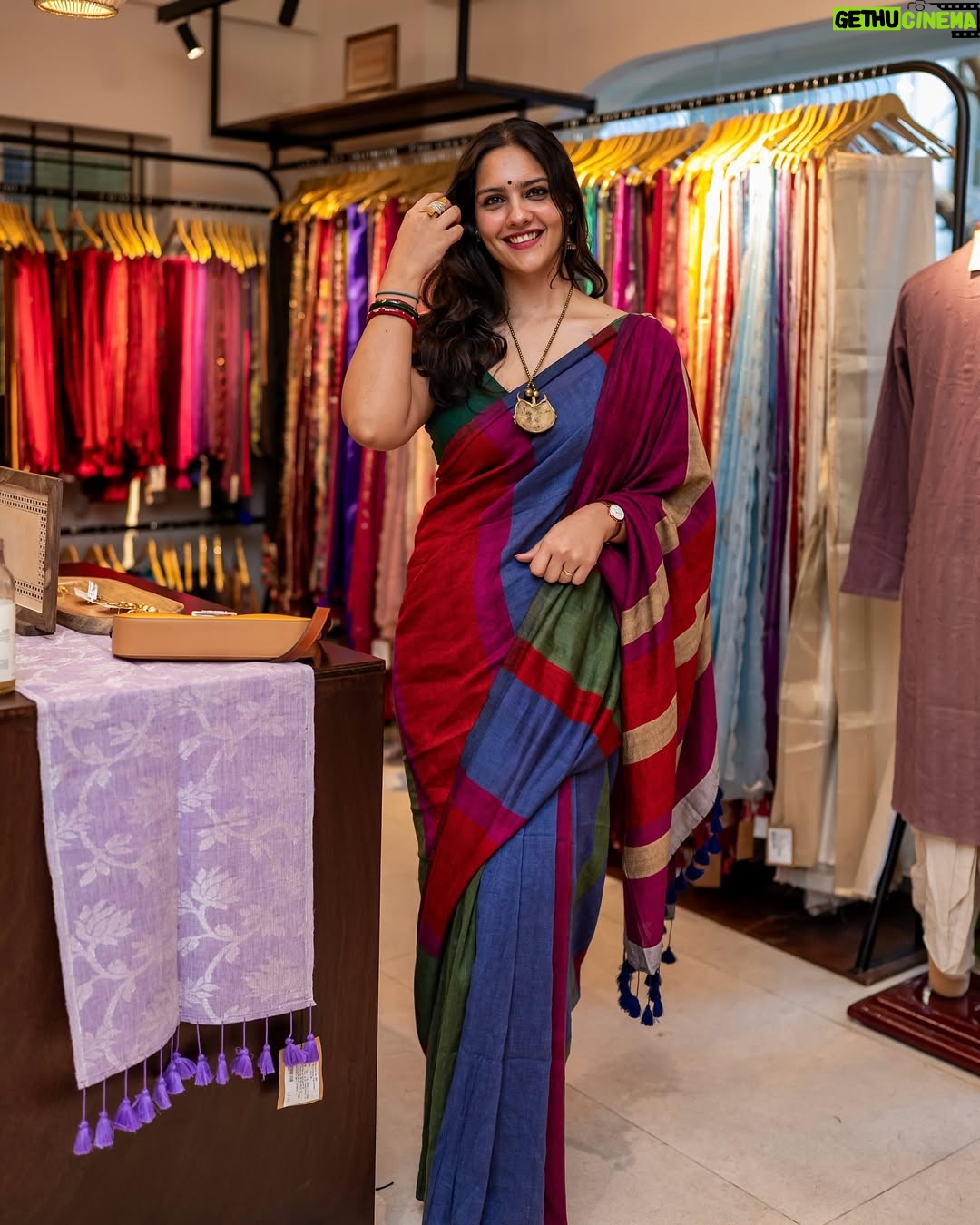 diksha sharma - 4.1K Likes - Saree is प्यार

#banjara #banjarastyles

[saree, saree not sorry, saree styling, indian handloom, cotton saree, mul saree, linen]