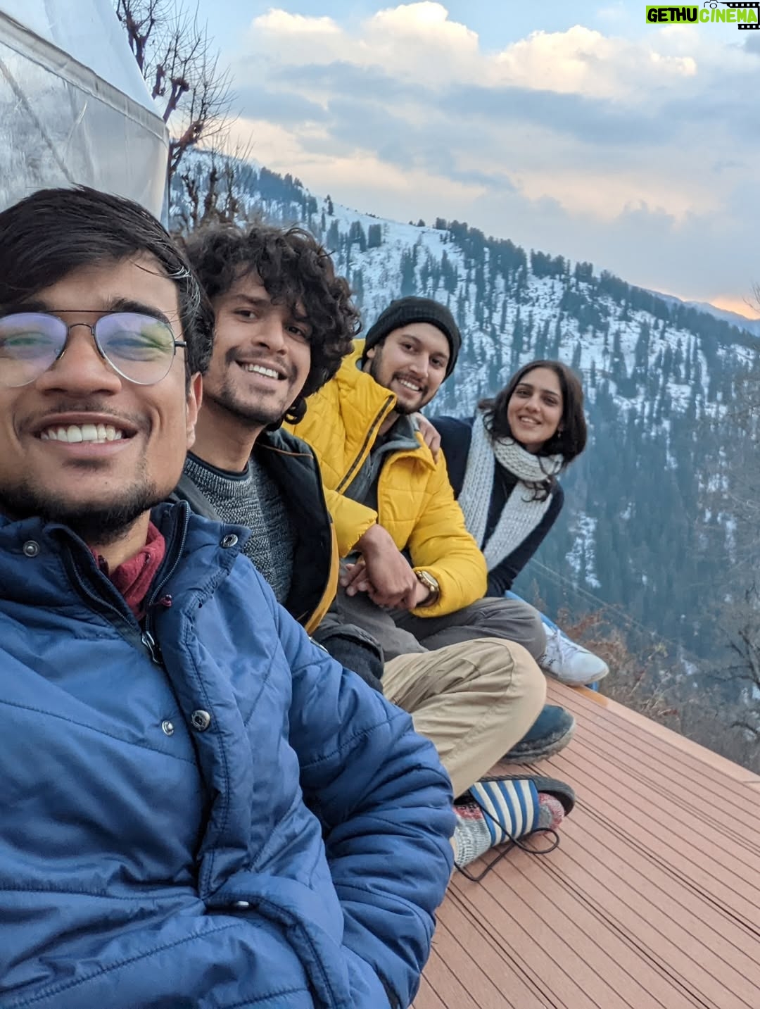 diksha sharma - 2.9K Likes - Pati, patni aur pahaad - the perfect recipe for happy smiles and rosy cheeks!🫶🏼

Take me back, uff!
.
.
.
.
.
[pahaad, the pahadi life, himalayas, himachal, manali, throwback, sethan, glamping]