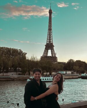 diksha sharma Instagram - 📍Paris, France
We ambushed her several times in 24hours, from all possible picturesque spots😂

Our favorites being from the top of Arc de Triomphe and from the Seine river during the cruise🫰🫰
.
.
.
.
#banjara #banjarainparis #banjarainfrance #banjaratravels

[banjara, travel inspiration, france, paris, french summer, eiffel tower, arc de triomphe, parisian, parisian chic, paris love, south of france, holidays, travel blogger, indian travel blogger, travel tips]