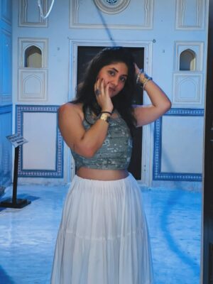 hitaishi totlani Instagram - Living my royal dreams in the pink city šļøšŖ·š¦ā°ļøšŖšŖāØ
.
.
.
.
.
.
.
.
.
.
.
(Jaipur, love, fashion, travel, cute, girl, beautiful, pretty, explorepage, trending, music, nails, makeup, hair, outfit, rajasthan, royal, forts)
.
#instagood #instagram #beautiful #trending #fashion #viral #love #explorepage #fyp #travel #girl #outfit #jaipur #royal