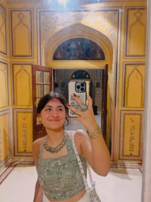 hitaishi totlani Instagram - Living my royal dreams in the pink city šļøšŖ·š¦ā°ļøšŖšŖāØ
.
.
.
.
.
.
.
.
.
.
.
(Jaipur, love, fashion, travel, cute, girl, beautiful, pretty, explorepage, trending, music, nails, makeup, hair, outfit, rajasthan, royal, forts)
.
#instagood #instagram #beautiful #trending #fashion #viral #love #explorepage #fyp #travel #girl #outfit #jaipur #royal