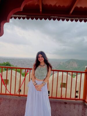 hitaishi totlani Instagram - ā°ļøšļøš¦āØ
.
.
.
.
.
.
.
.
.
.
.
.
.
#instagood #instagram #love #viral #trending #cute #explorepage #fyp #jaipur #hair #makeup #view #scenery #travel #fashion #girl #beautiful #selflove #motivation