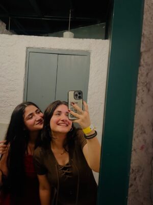 hitaishi totlani Instagram - Forrestaās dead without you šā¤ļø
.
.
.
.
.
.
.
.
.
.
.
.
.
.
.
.
.
(Love, explorepage, girl, friends, cute, beautiful, party night, dance, music, bestie, enjoying, happy, fun, fyp, instagram, viral, trending)
.
#love #girl #bestie #beautiful #cute #explorepage #trending #viral #instagram #music #fyp #instagood #fashion