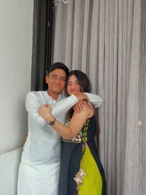 hitaishi totlani Instagram - Bonded by love, tied by rakhi š„¹ā¤ļø Happy Rakshabandhan āØ
.
.
.
.
.
.
.
.
.
.
.
.
.
.
#instagood #instagram #love #rakhi #rakshabandhan #fashion #explorepage #fyp #cute #brother #sister #cousins #trending #viral #music #together #bond
