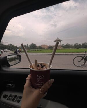 hitaishi totlani Instagram - My š , š§ļø and šØ = Happy me š¤
.
.
.
.
.
.
.
.
.
.
.
.
.
.
#instagood #instagram #explorepage #happy #love #cute #beautiful #girl #pretty #beautiful #car #trending #rain #viral #music #fashion #view #weather