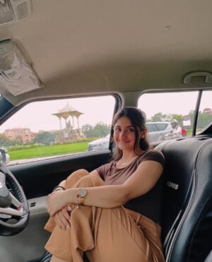 hitaishi totlani Instagram - My š , š§ļø and šØ = Happy me š¤
.
.
.
.
.
.
.
.
.
.
.
.
.
.
#instagood #instagram #explorepage #happy #love #cute #beautiful #girl #pretty #beautiful #car #trending #rain #viral #music #fashion #view #weather