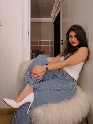 hitaishi totlani Instagram - Pearls & denim kinda day š¦
.
.
.
.
.
.
.
.
.
.
.
.
.
(Explorepage, instagram, instagood, makeup, hair, fashion, love, outfit, beautiful, girl , street style, nails, fyp, viral, trending, pose, bold, eyes)
.
#instagood #instagram #love #fashion #explorepage #beautiful #girl #makeup #explorepage #streetstyle #outfit #nails