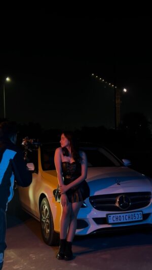 kanishka Ahluwalia Instagram - Aaye haaye❤️
•
•
•
#explorepage #instagood #trendingreels #foryou #explore #explorar #shoots #fyp #reelsinstagram #reels