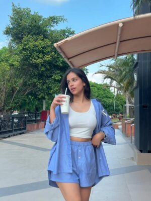 kanishka Ahluwalia Instagram - Just a little outfit inspo💙