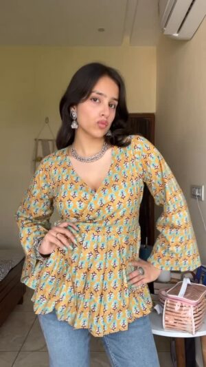 kanishka Ahluwalia Instagram - Loved these kurtis🎀
•
•
•
#fyp #instagood #reelinstagram #explorepage #trendingsong #trendingreels #kurtis #ethnic #shortkurti