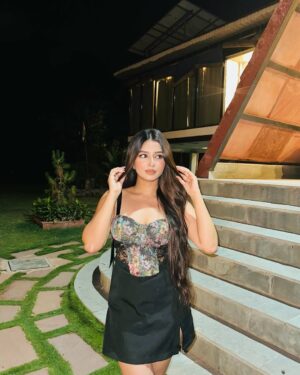 ketaki tanwar Instagram - Can you stay?
