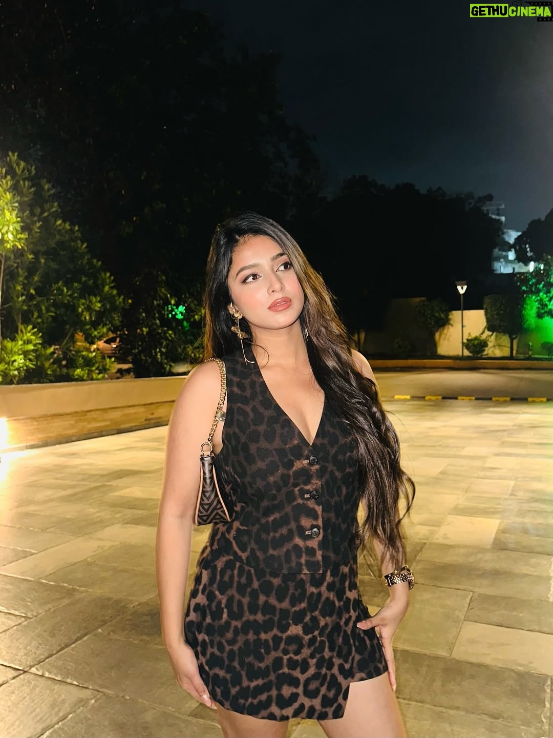 ketaki tanwar - 1.4K Likes - Cheetah on hunt 🐆