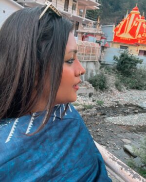 khushi Gupta Instagram - Bhagwan Himmat do 🙏🏽bhot khush rakho 🩷
#neemkarolibaba